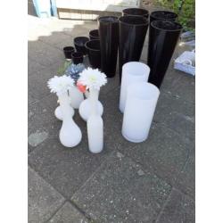te koop mooie hoogglans hoge potten zwart en wit