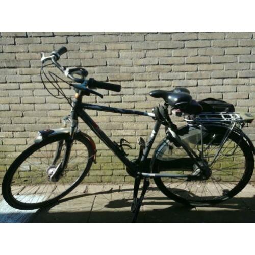 2 x limited editie gazelle fietsen.