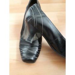 Zwarte Dolcis pumps hakken 40 als nieuw!!