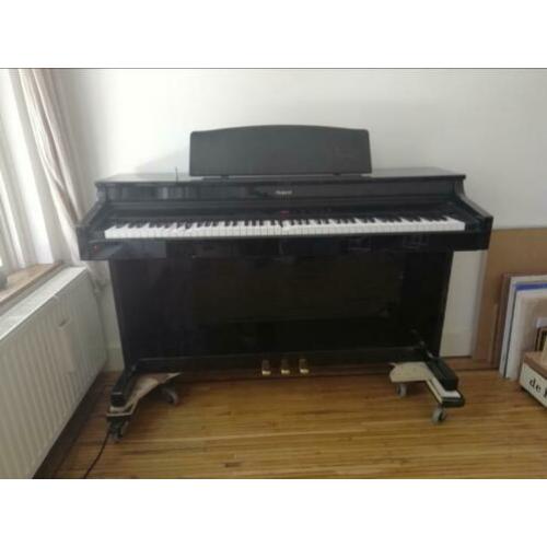 Roland HP730 digital piano fullsize keyboard