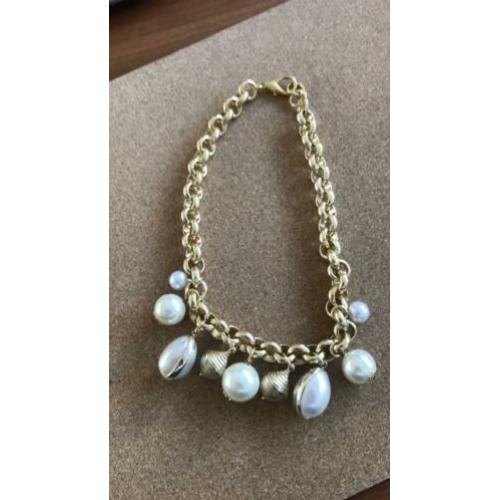 Goudkleurige ketting