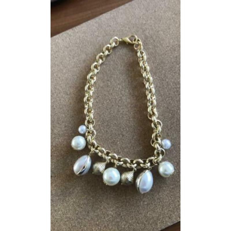 Goudkleurige ketting
