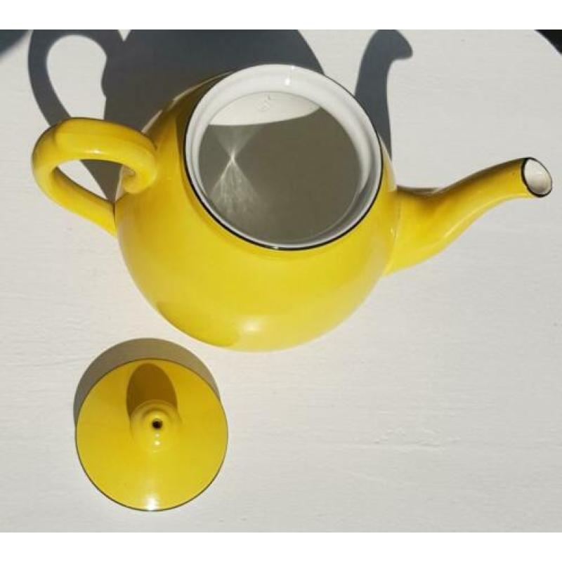 Theepot Christiania Société Céramique Maestricht