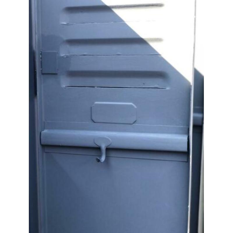 Grijze Locker / kinderkleedingkast