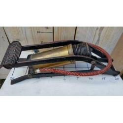 Antieke Kismet autopomp