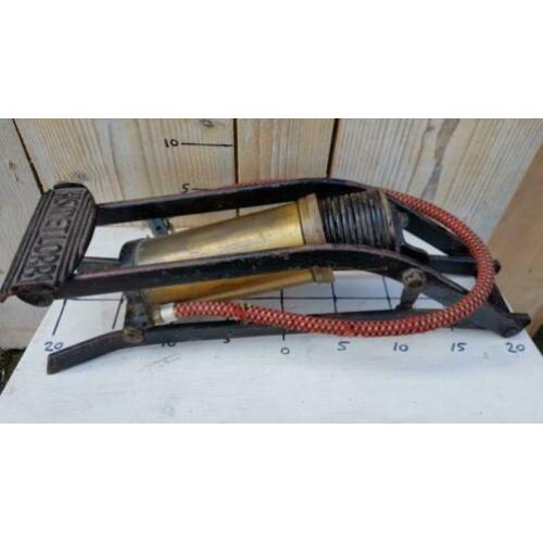 Antieke Kismet autopomp
