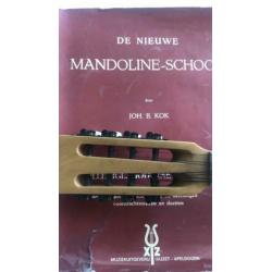 Retro Mandoline uit de DDR met boek