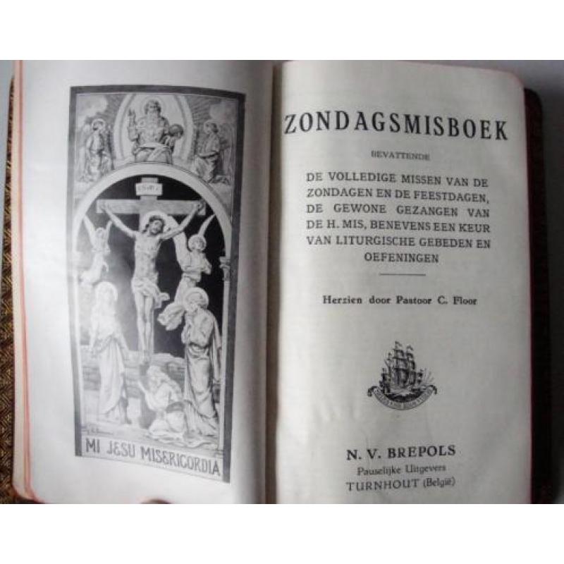 Zondags misboek, in leer gebonden, goud op snee, gemarmerde