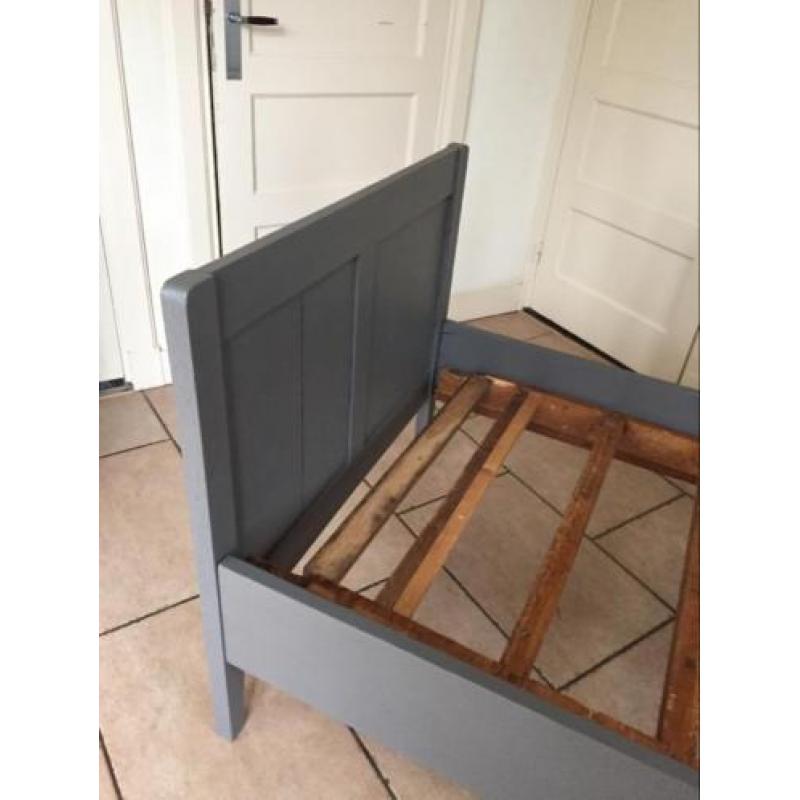 Antiek eiken bed 2m x 1m