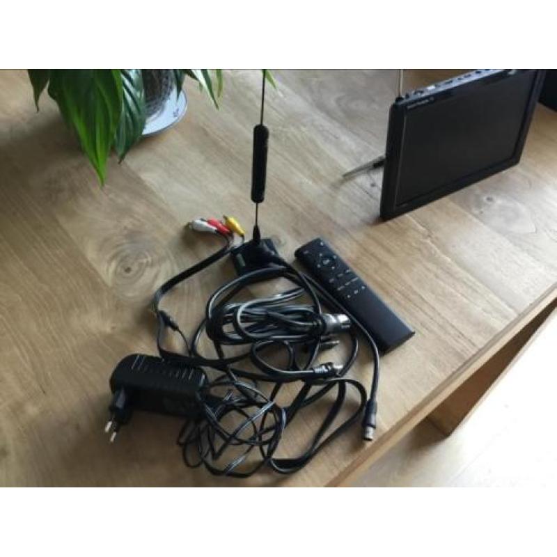 9 inch portable dvbt2 televisie