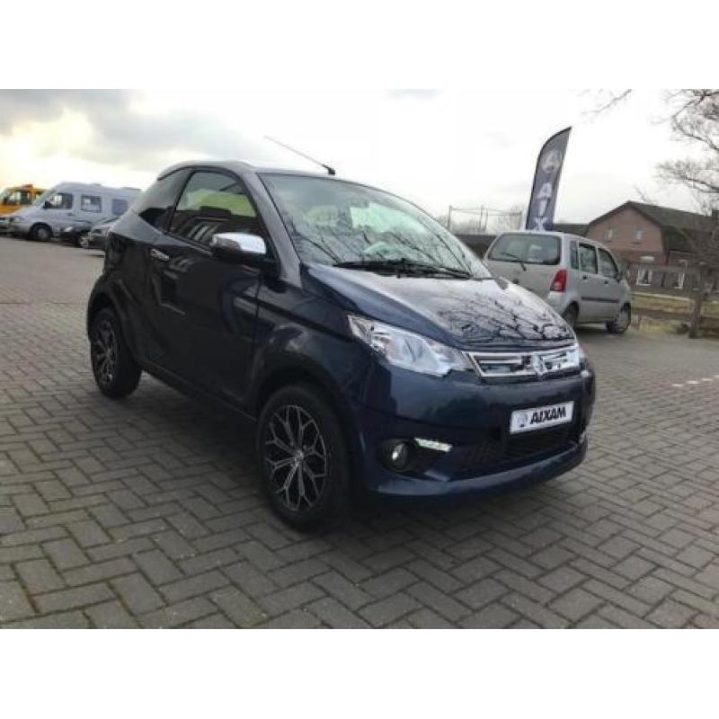 Aixam Coupé Premium Sensation brommobiel NIEUW, (camera)