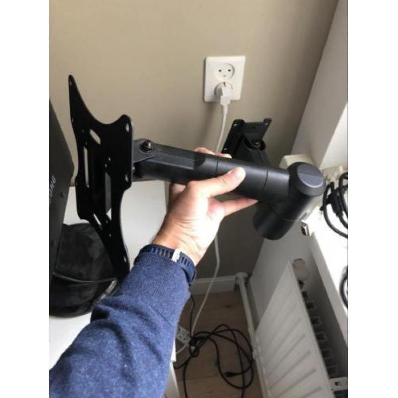 20 inch Samsung beeldscherm + muurbeugel