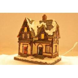 X-Mas Collection Kerstdorp huis met Kerstversiering