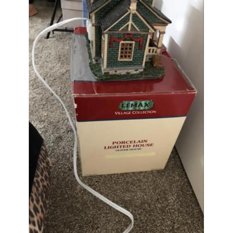Lemax kersthuis kerstdorp oliver house in nette staat