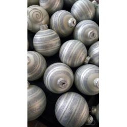 73 mat witte kerstballen met zilver glitters