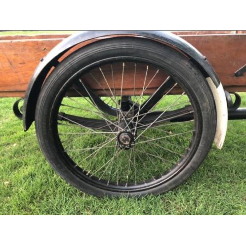 Gazelle Bakfiets uit de jaren 30 / 40 transportfiets