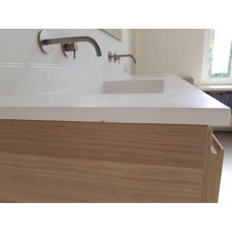 strakke luxe dubbele wastafel corian mat wit