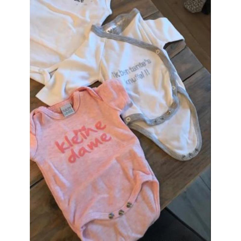 Kledingpakket met rompers maat 50/56