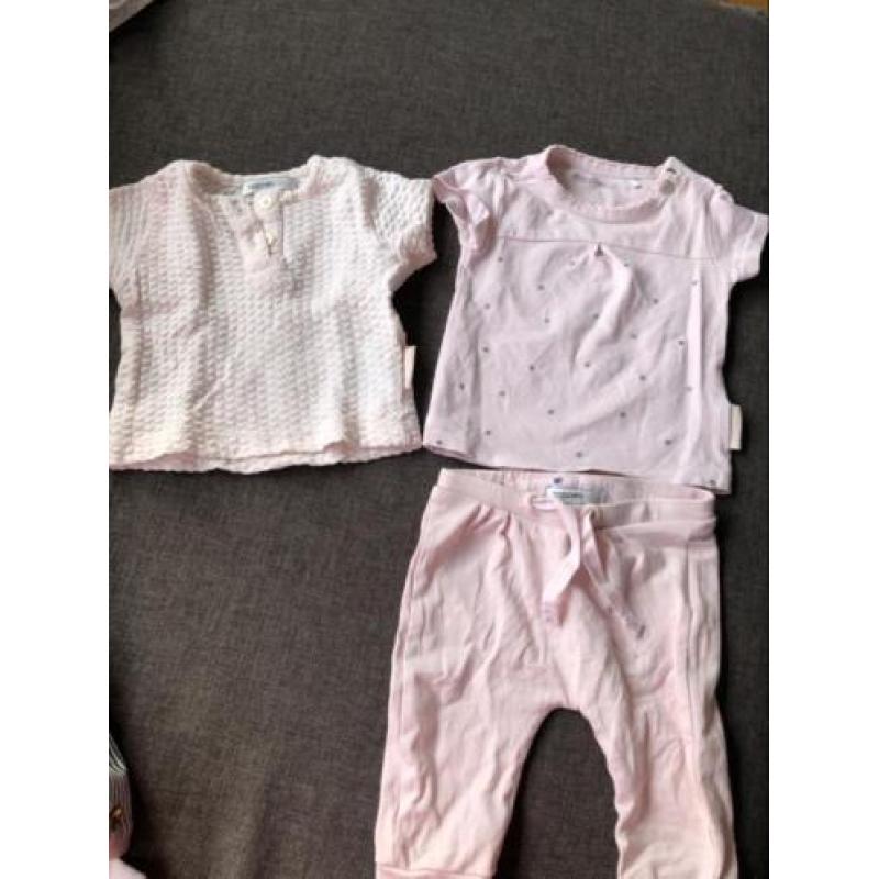 Noppies shirtjes en broekje