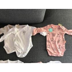 Rompertjes maat 50/56, 11 stuks