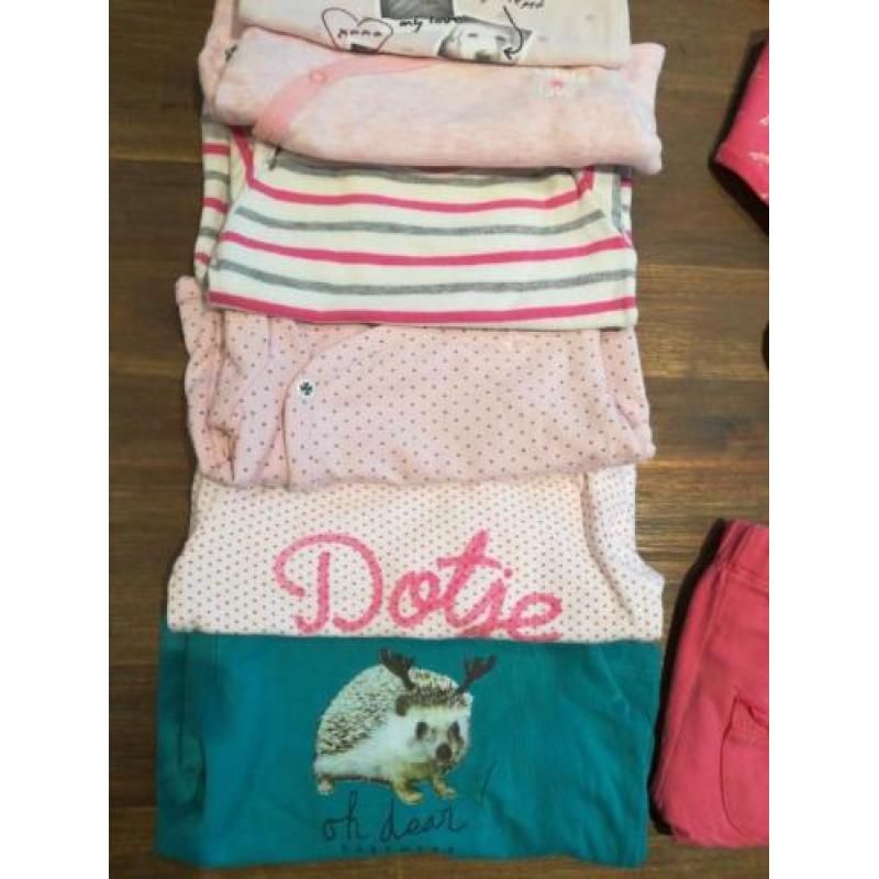 Mooi pakket voor een meisje, maat 50, 22 items