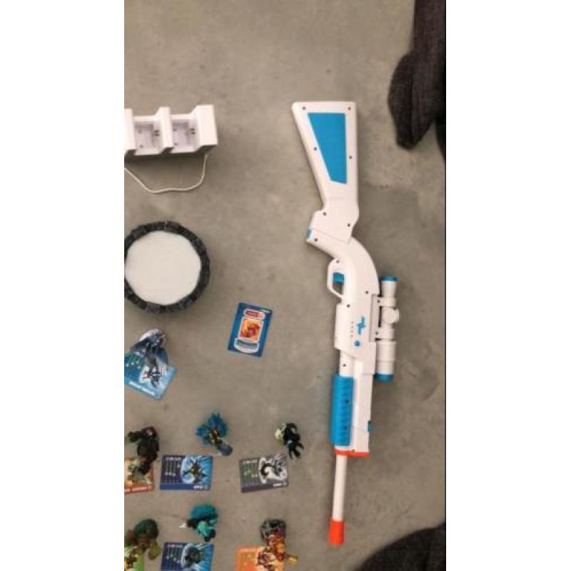 Wii te koop alles in 1 (prijs onderhandelbaar)