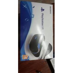 PlayStation 4 + DualShock Controller + Sony VR
