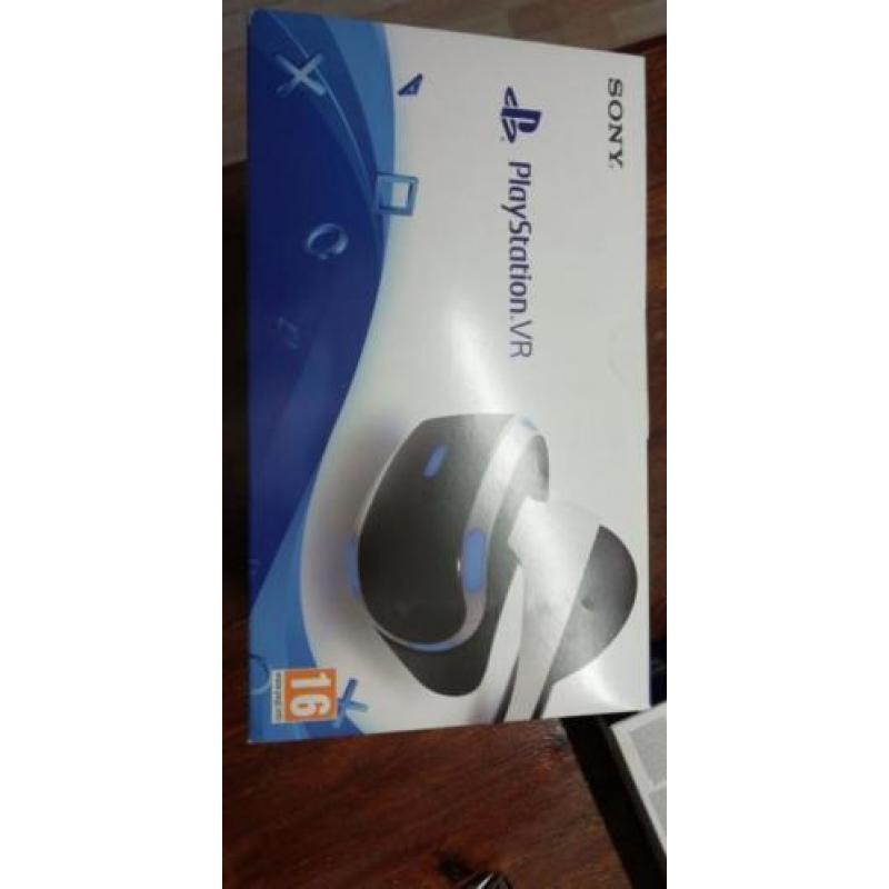 PlayStation 4 + DualShock Controller + Sony VR