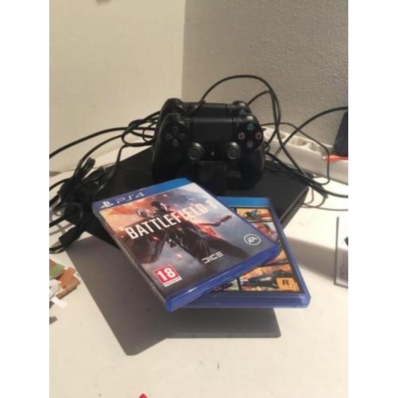 Playstation 4 Slim 500GB en 2 controllers